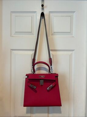 Structured Top-Handle Satchel in Fuchsia Pink